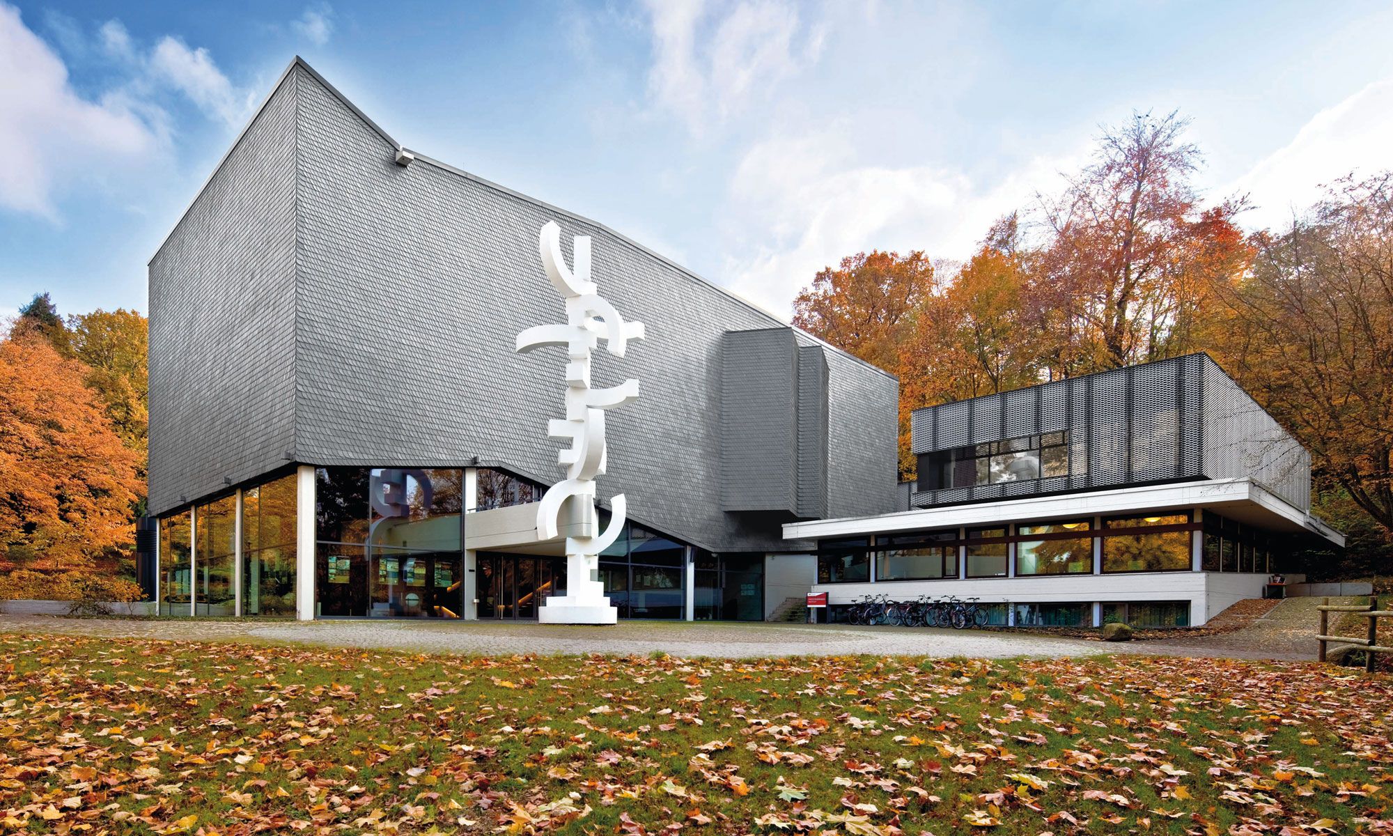 altdeutsche deckung moderne fassade